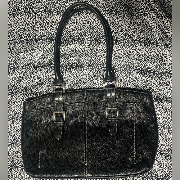 Authentic Vintage Tignanello Genuine Leather Black Shoulder Purse LIKE NEW - Picture 1 of 7